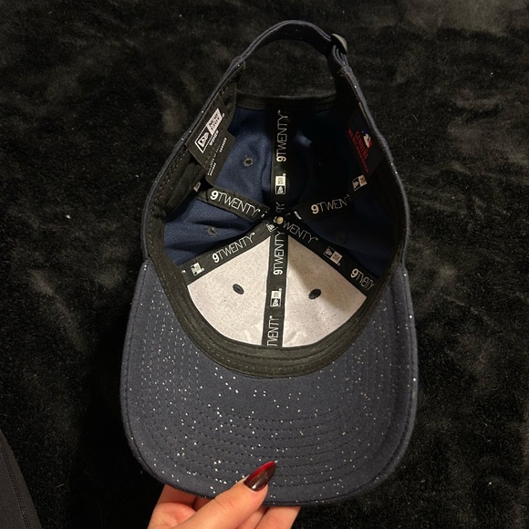 Yankees Hat - Picture 2 of 5